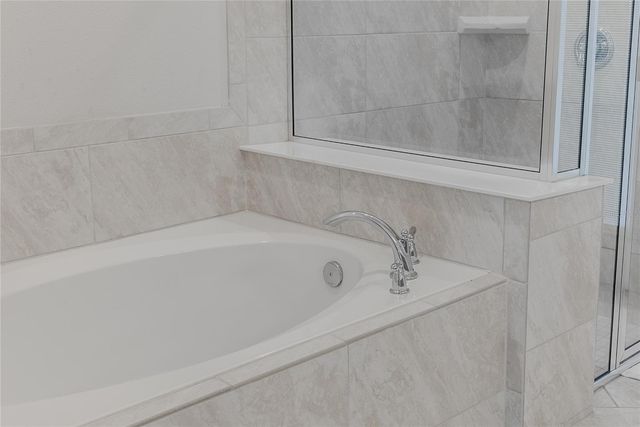 2126 LELANI CIRCLE, Davenport, FL 33897