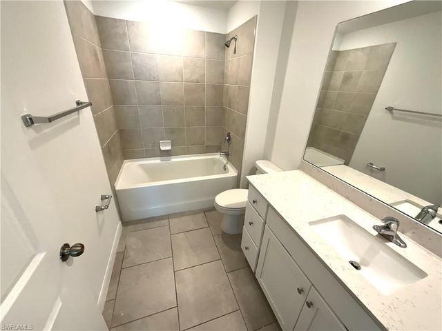 3905 Treasure Oak WAY, Fort Myers, FL 33905