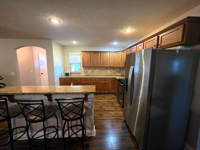 1392 S Acorn Avenue, Republic, MO 65738