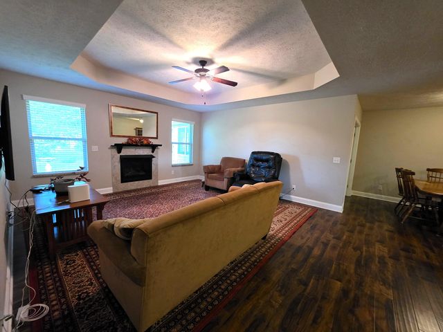 1392 S Acorn Avenue, Republic, MO 65738