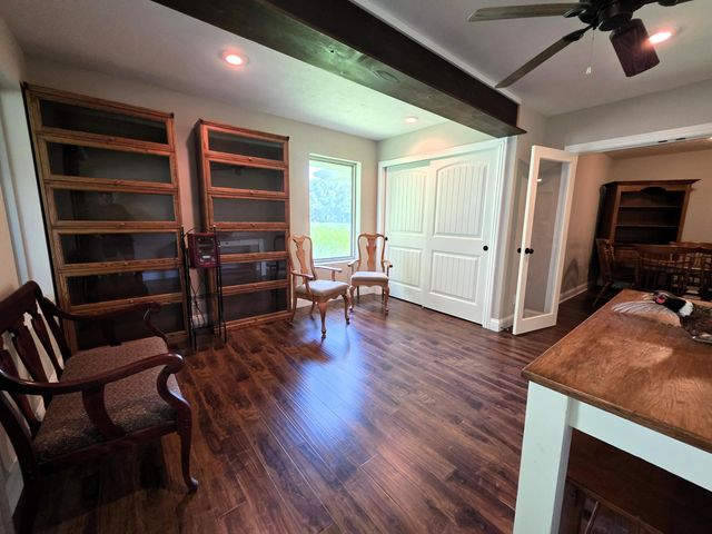 1392 S Acorn Avenue, Republic, MO 65738