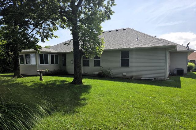 1392 S Acorn Avenue, Republic, MO 65738