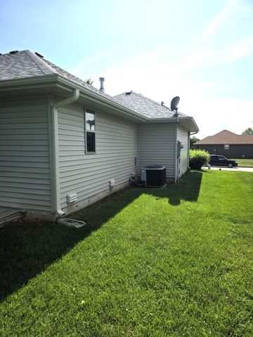 1392 S Acorn Avenue, Republic, MO 65738