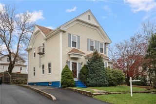 18 Allendale Avenue, North Providence, RI 02911