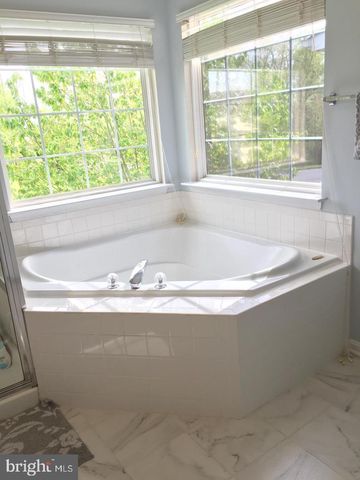 12325 JARROW LN, Bristow, VA 20136