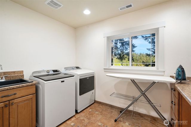 13413 Wye Lake Boulevard SW, Port Orchard, WA 98367