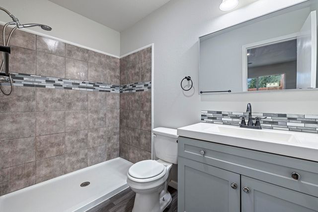 610 S U Street, Tulare, CA 93274