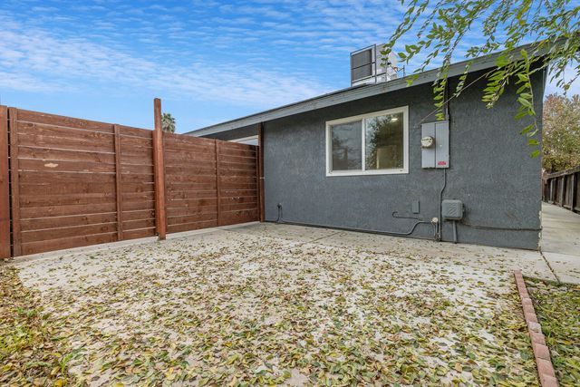 610 S U Street, Tulare, CA 93274