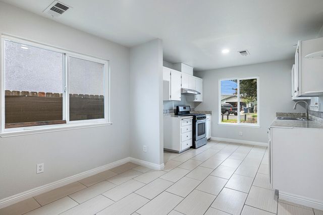 610 S U Street, Tulare, CA 93274