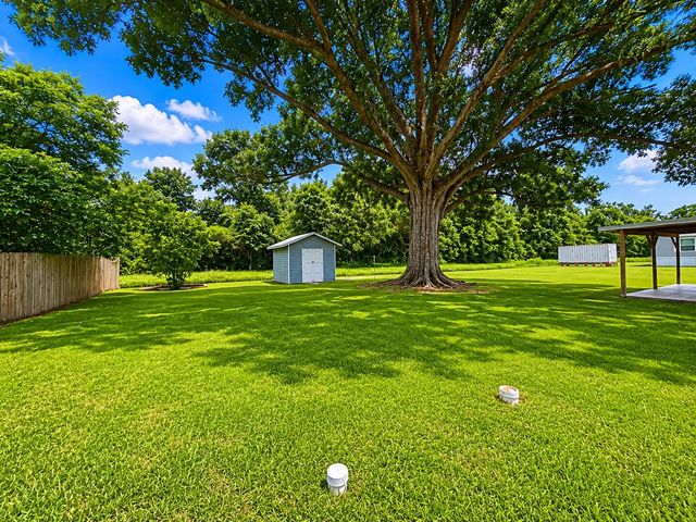 320 Ozia Skyline Drive, Houma, LA 70364