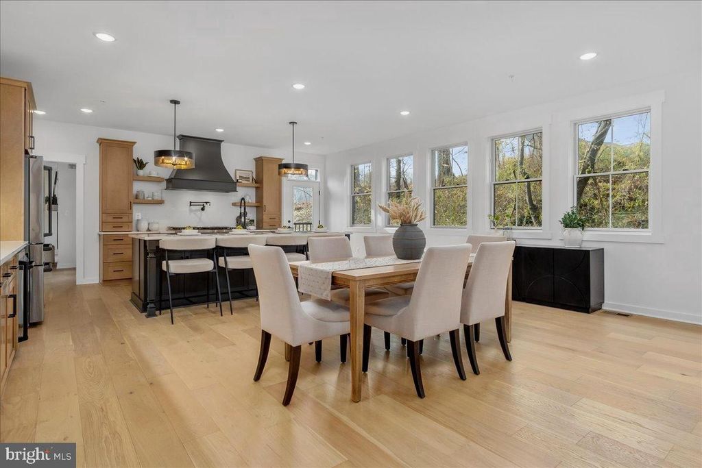 Image 24 of property listing at 3520 CASTLE WAY, Davidsonville, MD 21035