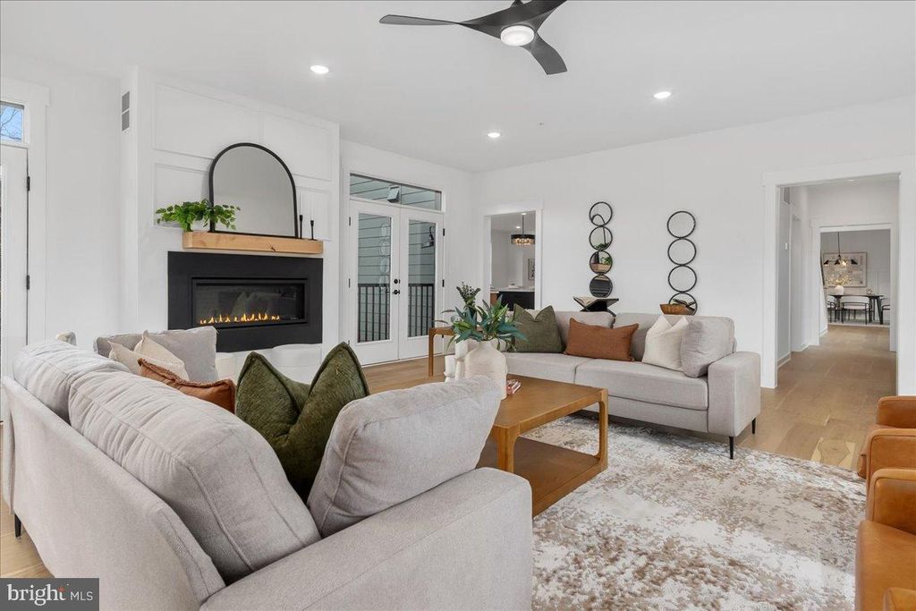 Image 37 of property listing at 3520 CASTLE WAY, Davidsonville, MD 21035