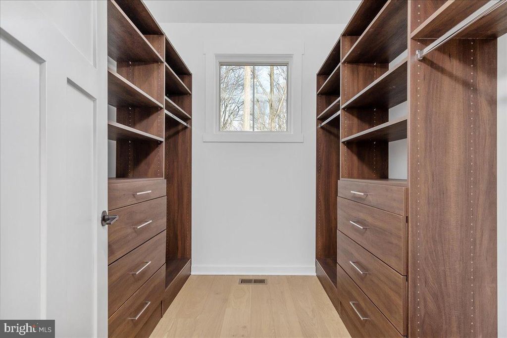 Image 43 of property listing at 3520 CASTLE WAY, Davidsonville, MD 21035