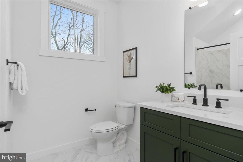 Image 55 of property listing at 3520 CASTLE WAY, Davidsonville, MD 21035