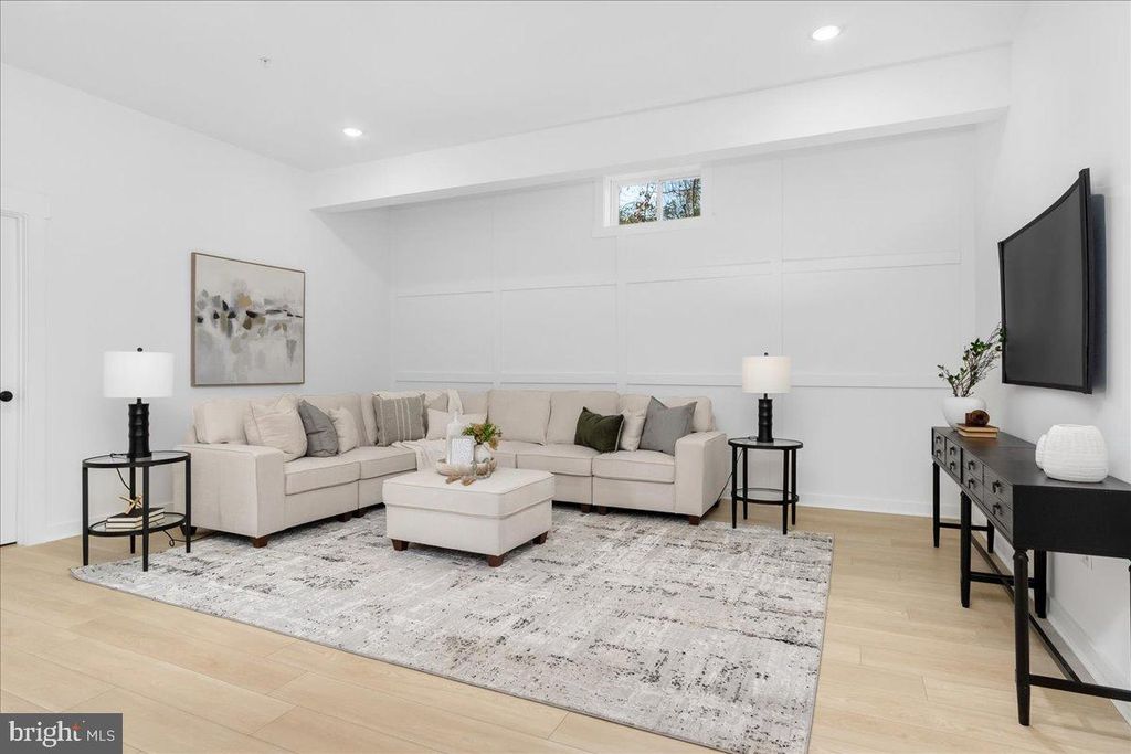 Image 67 of property listing at 3520 CASTLE WAY, Davidsonville, MD 21035