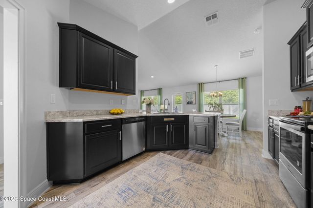 987 Le Baron Street SW, Palm Bay, FL 32908