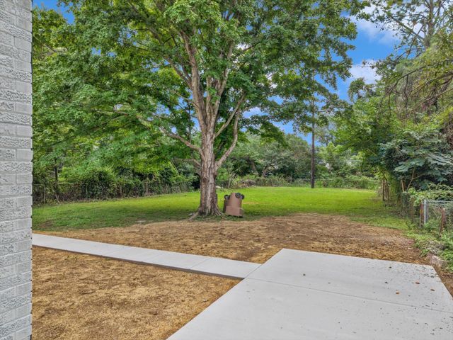 2125 Crystal Dr, Nashville, TN 37210