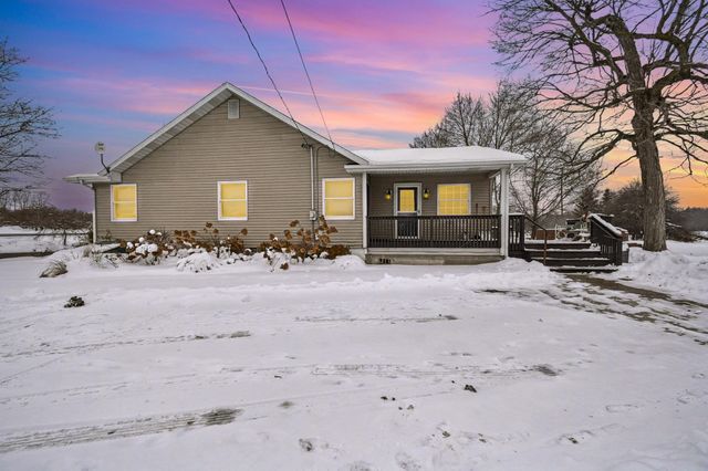 3060 N Sheridan Road, Douglass Twp, MI 48888