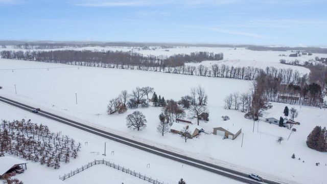 3060 N Sheridan Road, Douglass Twp, MI 48888