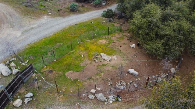 33478 Spreading Oak Lane, Auberry, CA 93602