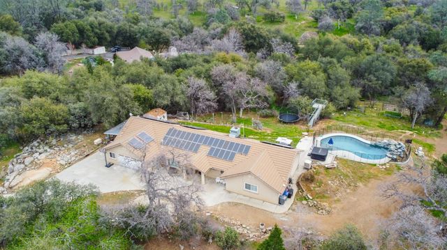 33478 Spreading Oak Lane, Auberry, CA 93602