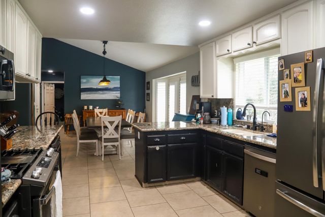 33478 Spreading Oak Lane, Auberry, CA 93602