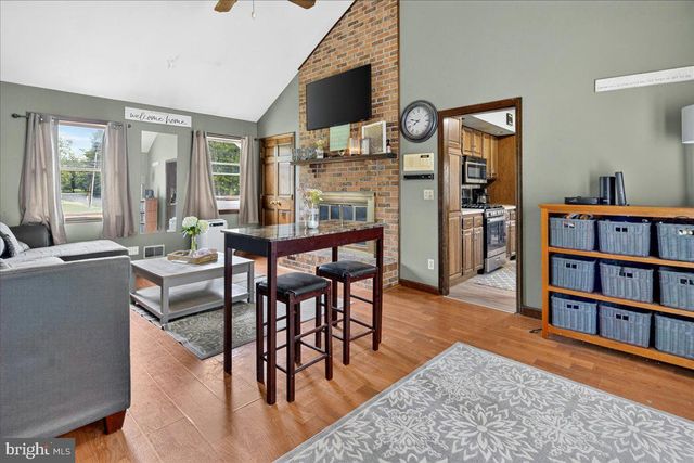 35 BEECHWOOD DR, Robbinsville, NJ 08691