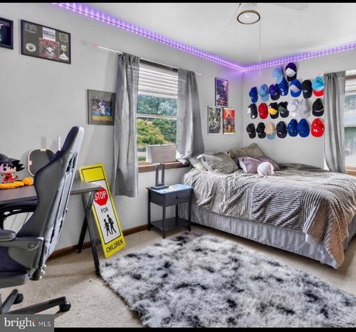 35 BEECHWOOD DR, Robbinsville, NJ 08691
