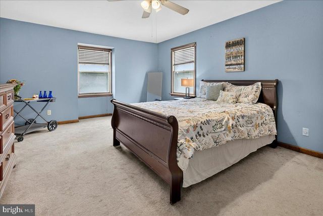 35 BEECHWOOD DR, Robbinsville, NJ 08691