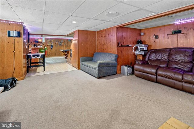 35 BEECHWOOD DR, Robbinsville, NJ 08691