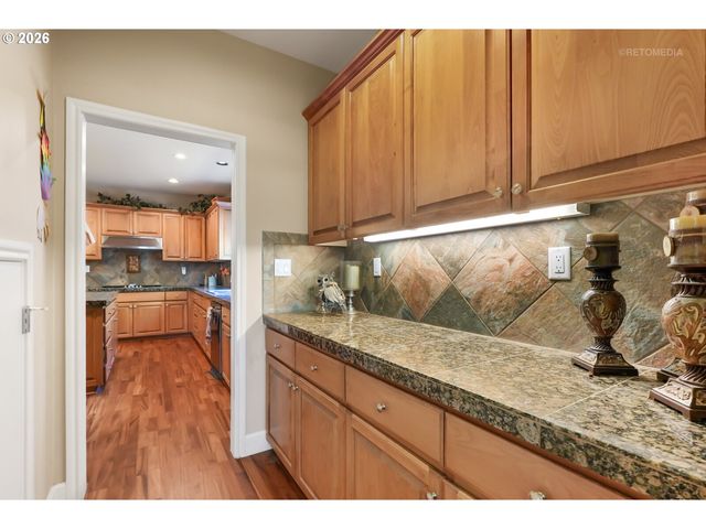 12026 Sw SURREY St, Wilsonville, OR 97070