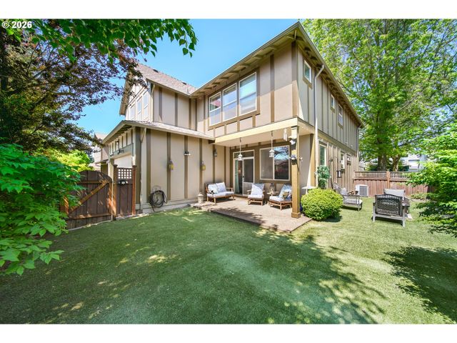 12026 Sw SURREY St, Wilsonville, OR 97070