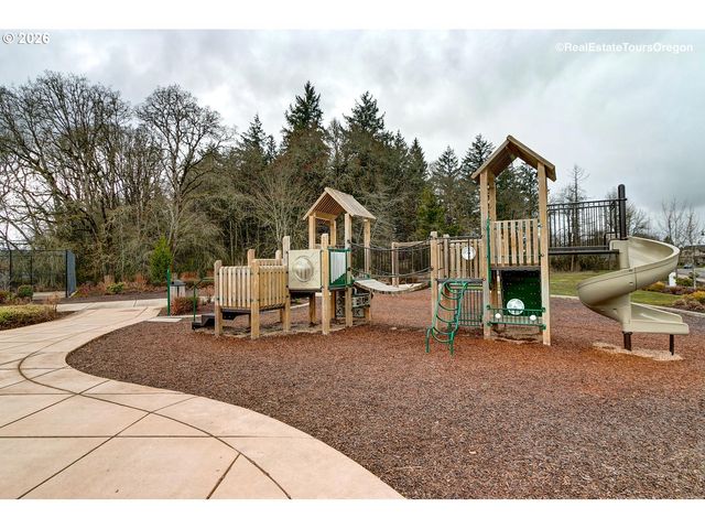 12026 Sw SURREY St, Wilsonville, OR 97070