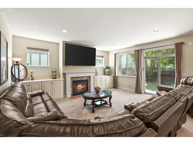 12026 Sw SURREY St, Wilsonville, OR 97070
