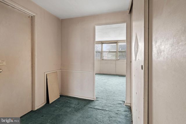 4236 LAWNSIDE RD, Philadelphia, PA 19154