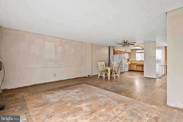 4236 LAWNSIDE RD, Philadelphia, PA 19154