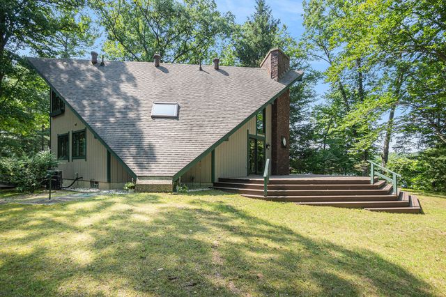 5620 N Utter Drive, Irons, MI 49644