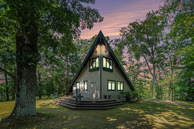 5620 N Utter Drive, Irons, MI 49644