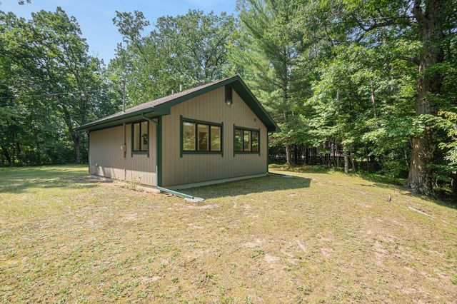 5620 N Utter Drive, Irons, MI 49644