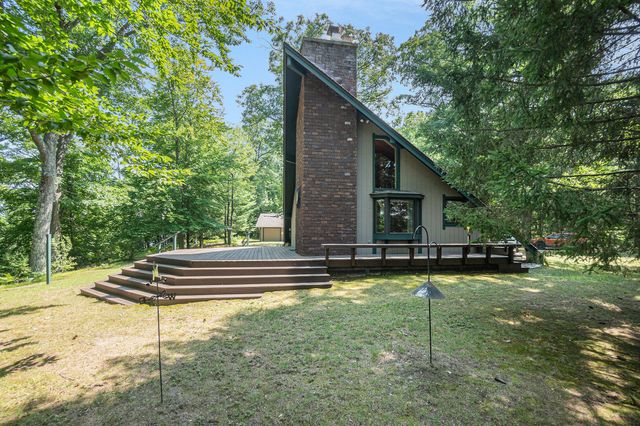 5620 N Utter Drive, Irons, MI 49644