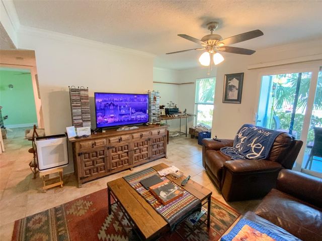 455 ALT 19 S 29, Palm Harbor, FL 34683