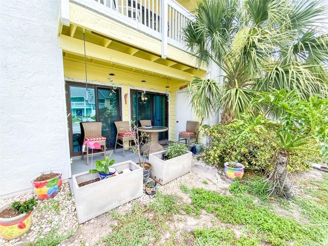 455 ALT 19 S 29, Palm Harbor, FL 34683