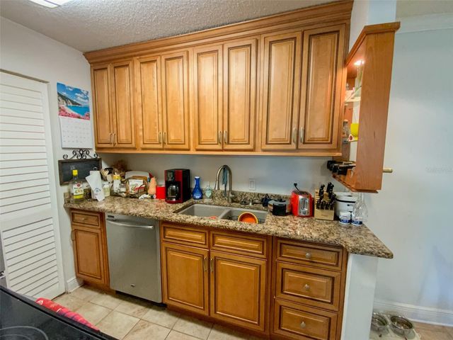 455 ALT 19 S 29, Palm Harbor, FL 34683