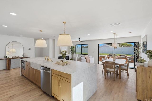 8833 Glenhaven Street, San Diego, CA 92123