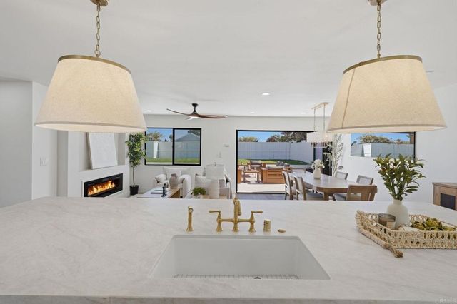 8833 Glenhaven Street, San Diego, CA 92123