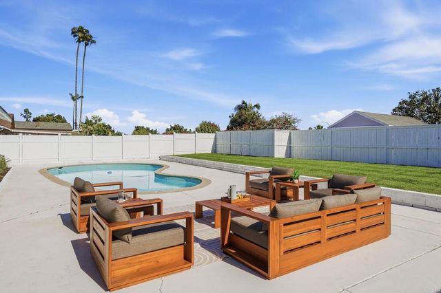 8833 Glenhaven Street, San Diego, CA 92123