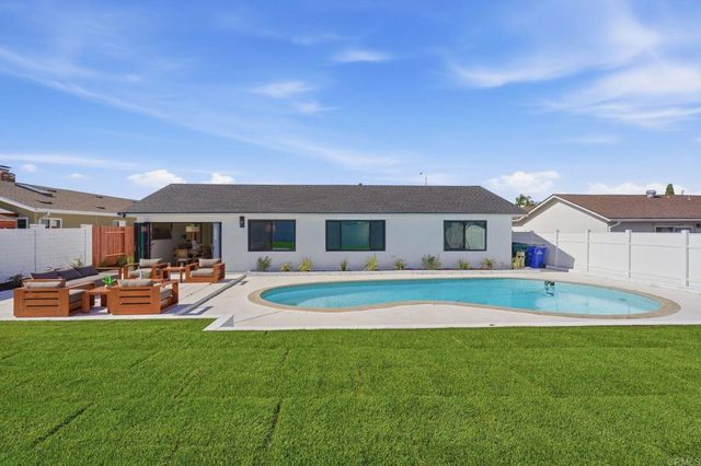 8833 Glenhaven Street, San Diego, CA 92123
