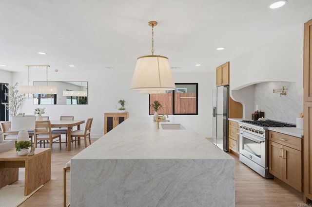 8833 Glenhaven Street, San Diego, CA 92123