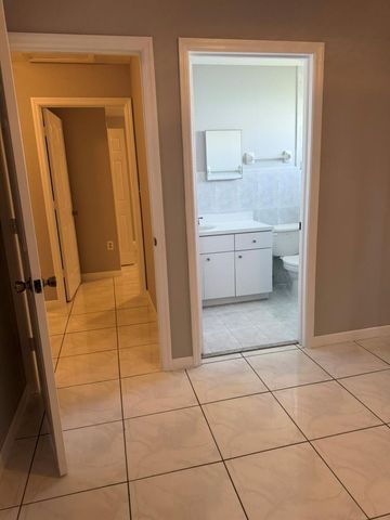 661 S Biscayne River Drive, Miami, FL 33169