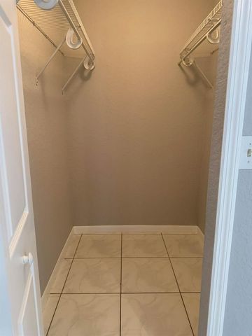 661 S Biscayne River Drive, Miami, FL 33169
